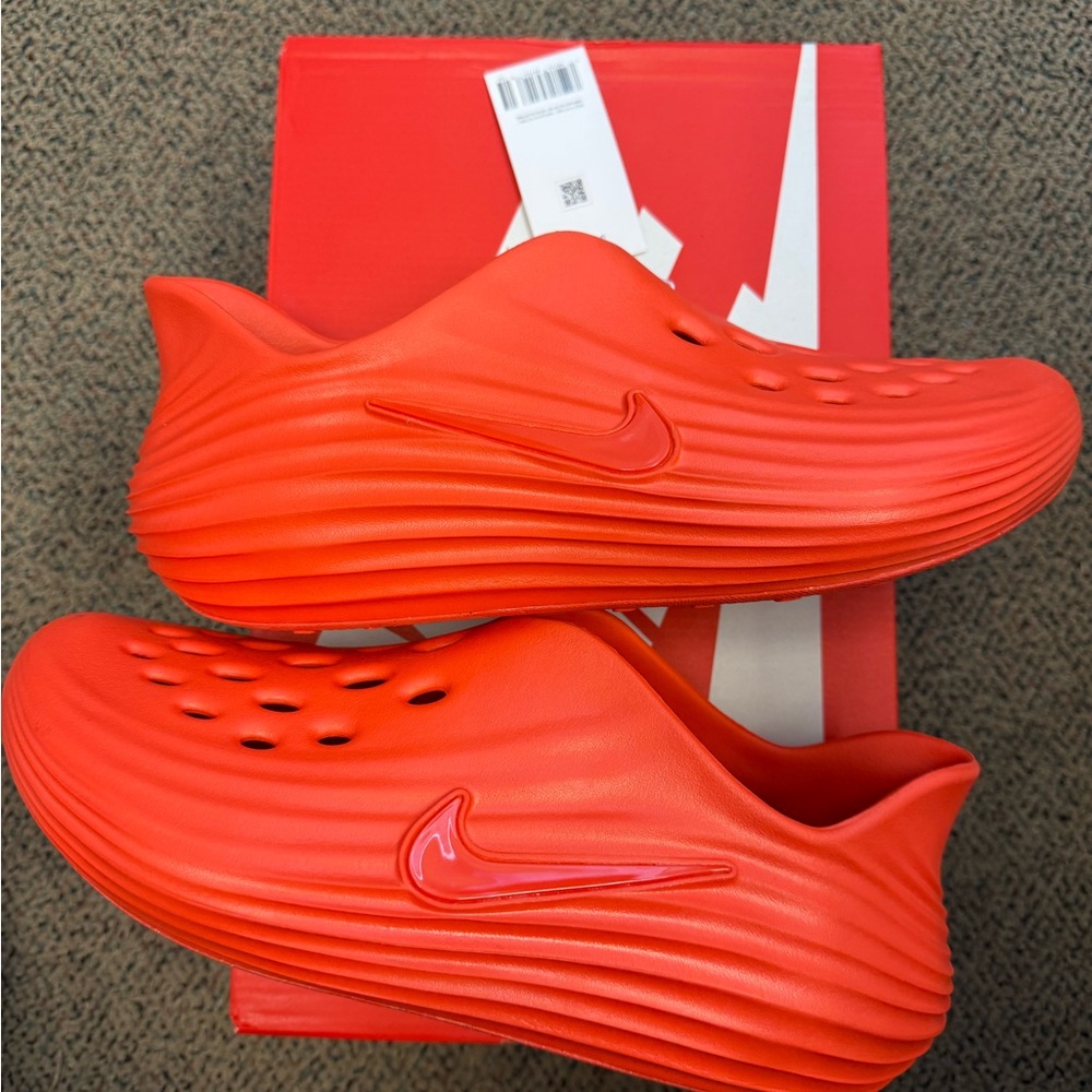 Nike ReactX Rejuven8 Picante Red Foam Clog Slip-On